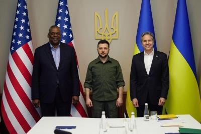 Top US officials meet Zelensky in Kiev
