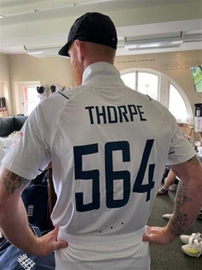 Ben Stokes wears Graham Thorpe's shirt at toss for Lord's Test