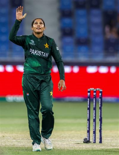 Sadia Iqbal dethrones Sophie Ecclestone as No.1 T20I bowler