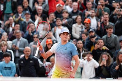 Fonseca becomes second-youngest Roland Garros match winner after Alcaraz